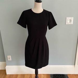 Club Monaco - Black Crepe Short-Sleeved Dress